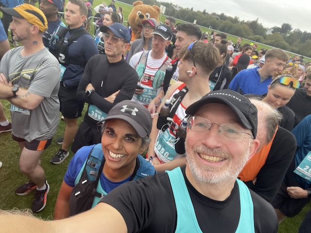Me and Iain with lots of other runners before the race.
